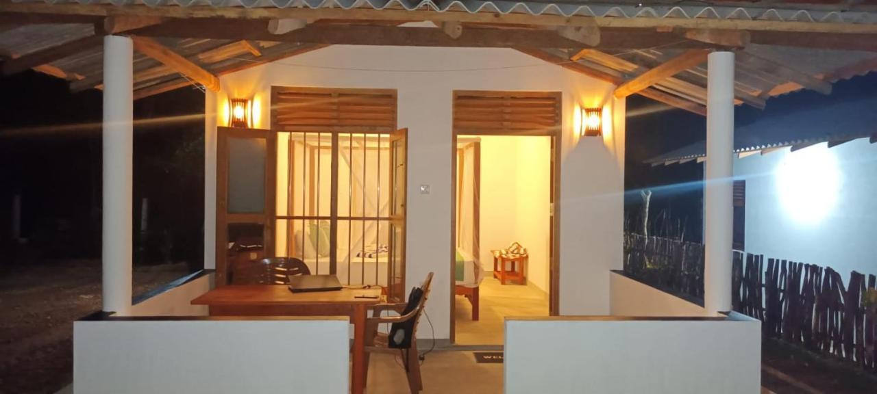 Hriketiya White Villa 迪克韦勒 外观 照片